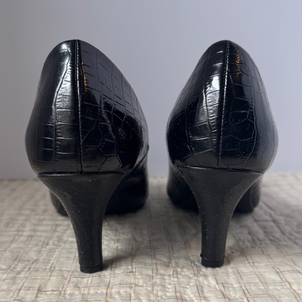 Black Life Stride Crocodile Pattern - image 8